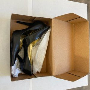 Colin Stuart Black Classic Pumps